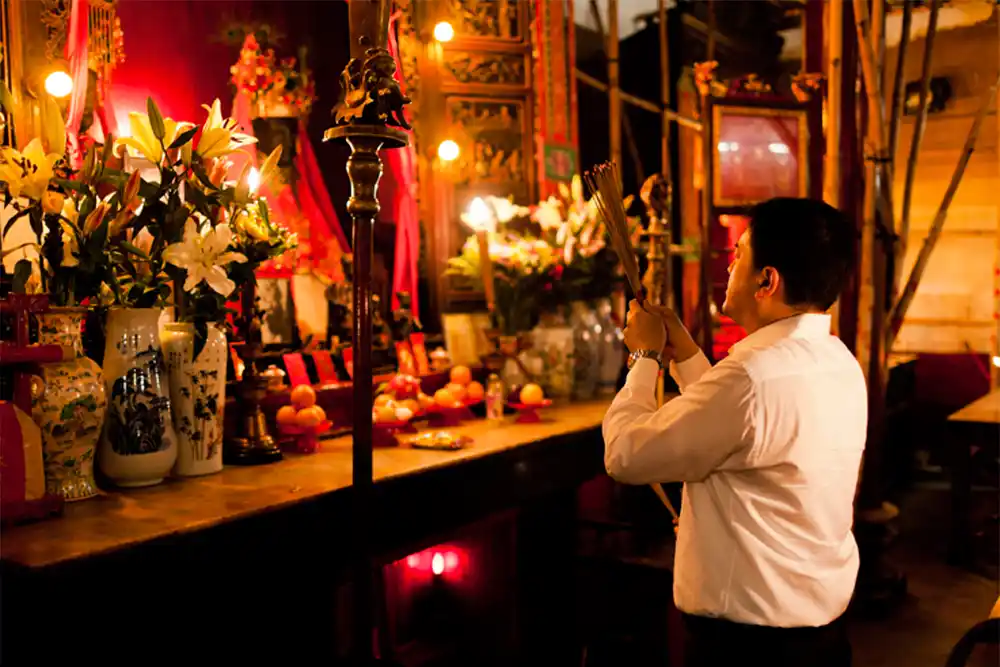 Man Mo Temple