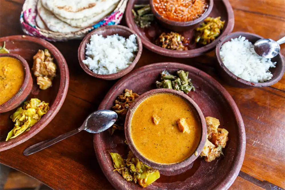 Traditional Dishes to Try in Sri Lanka